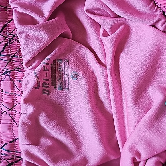 Nike Womens Pink Green Logo Dri-Fit Running Shorts Size M Casual Activewear - Picture 2 of 2